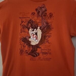 Men's Short Sleeve T-Shirt  Looney Tunes TAZ from Six Flags Size XL Orange